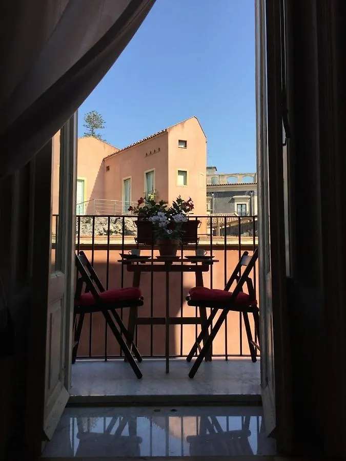 Apartmán Finestre Sul Teatro - Catania - Parking Included